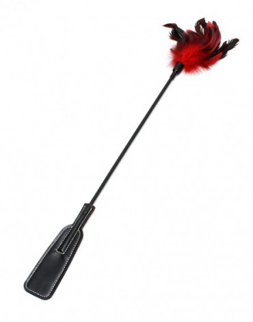 Double-sided whip with feathers (black/red)
